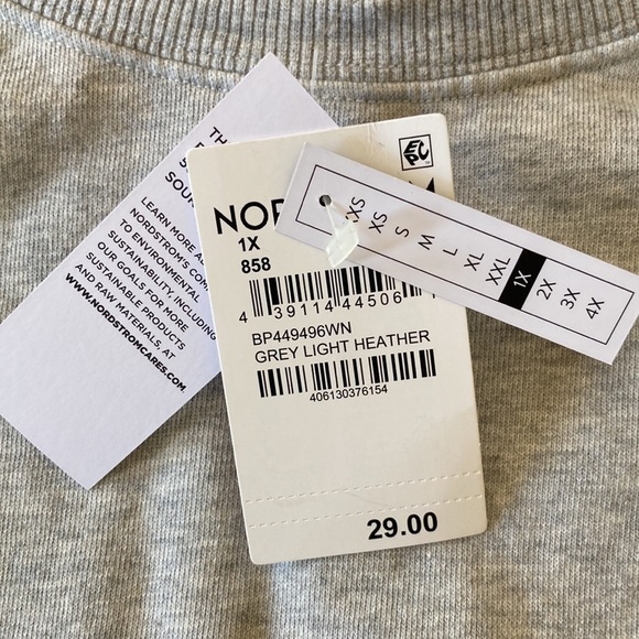 NORDSTROM BP Cropped Sweatshirt Size 1X Organic Cotton - Picture 3 of 6